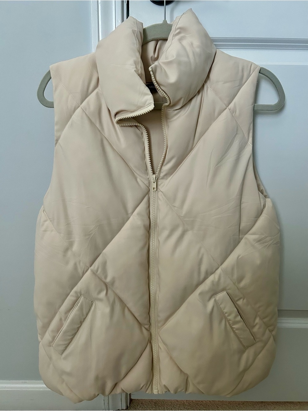 Women’s Quilted Puffer Vest - Cream